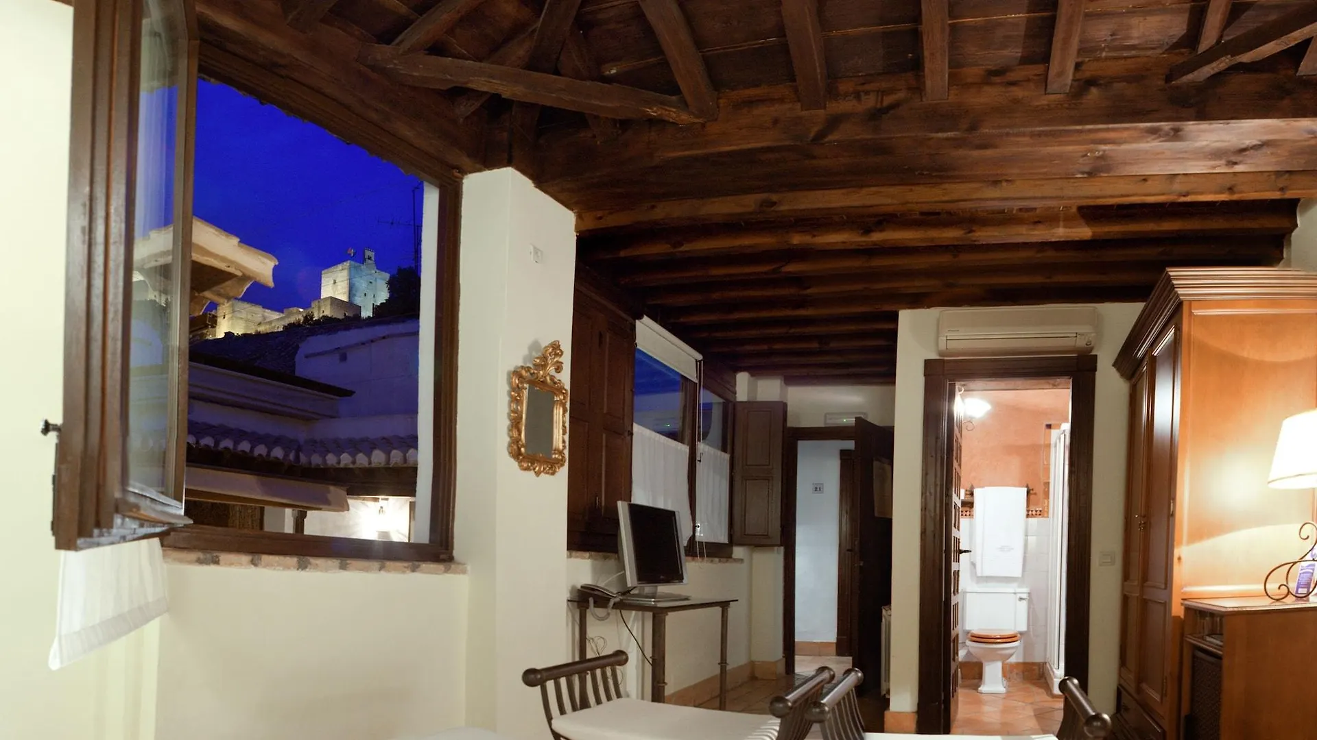 Hotel Casa Del Capitel Nazari Granada