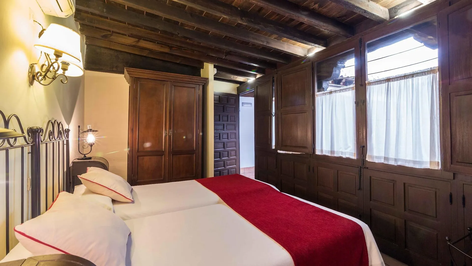 Hotel Casa Del Capitel Nazari Granada