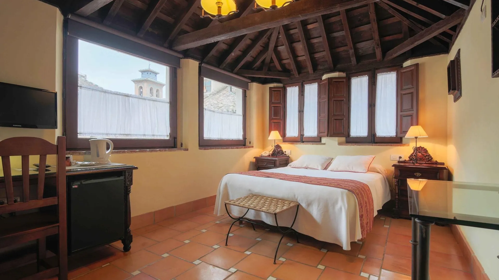 Hotel Casa del Capitel Nazarí Granada