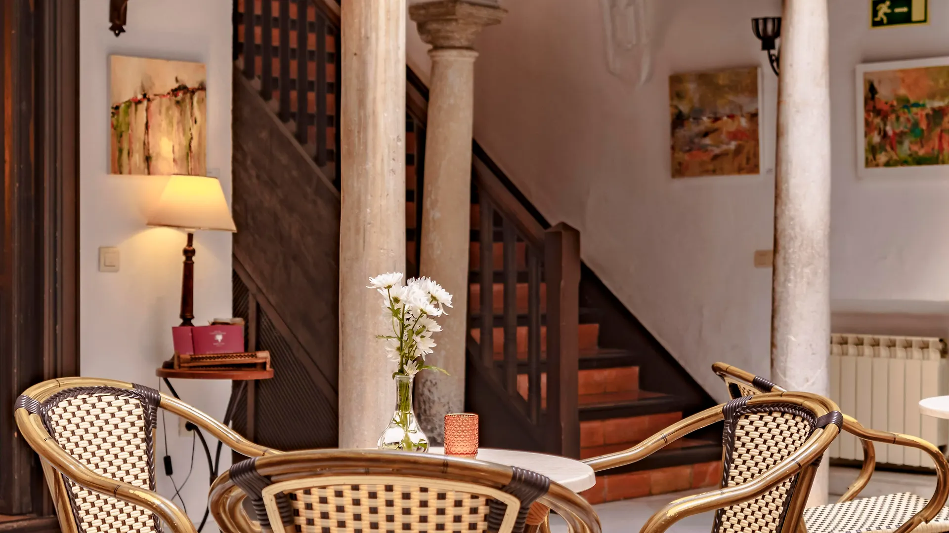 ***  Hotel Casa del Capitel Nazarí Granada España