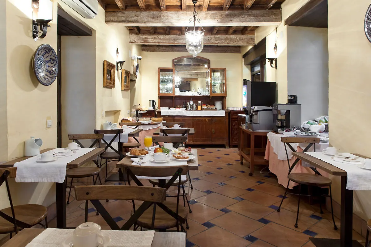 Hotel Casa del Capitel Nazarí Granada España